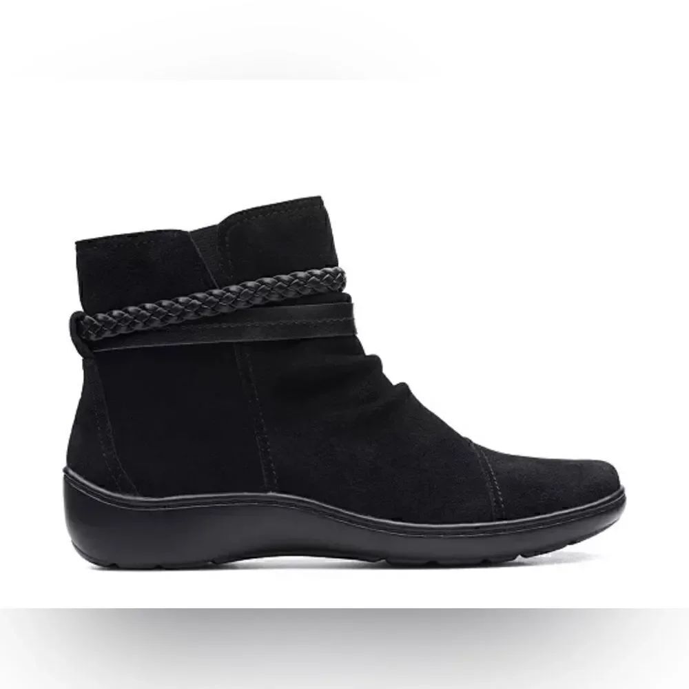 CLARKS Collection Women's Cora Braid Booties size 8.5